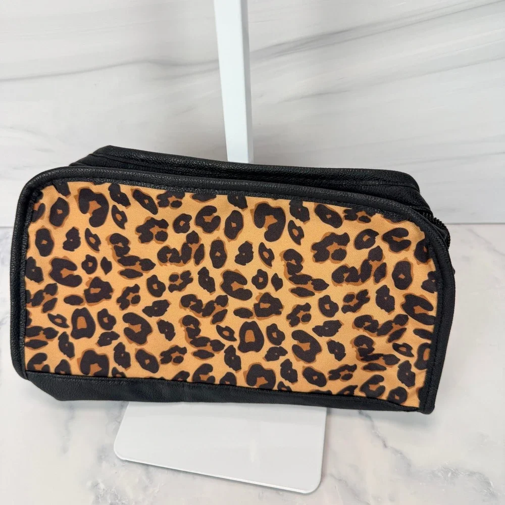 Avon Cosmetic Case OS Black Leopard Print Mob Wife, Indie Sleaze, Glam